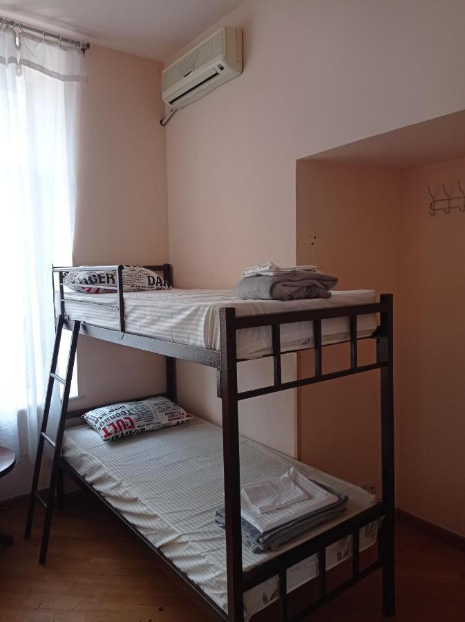 Sun City Hostel エレバン エクステリア 写真