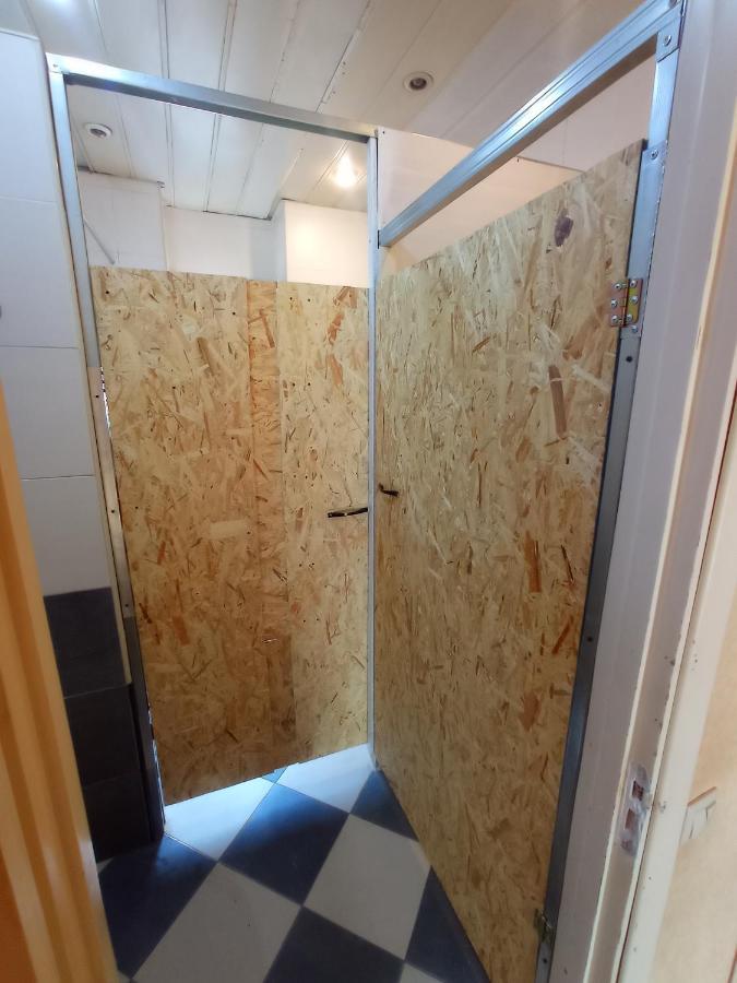 Sun City Hostel エレバン エクステリア 写真