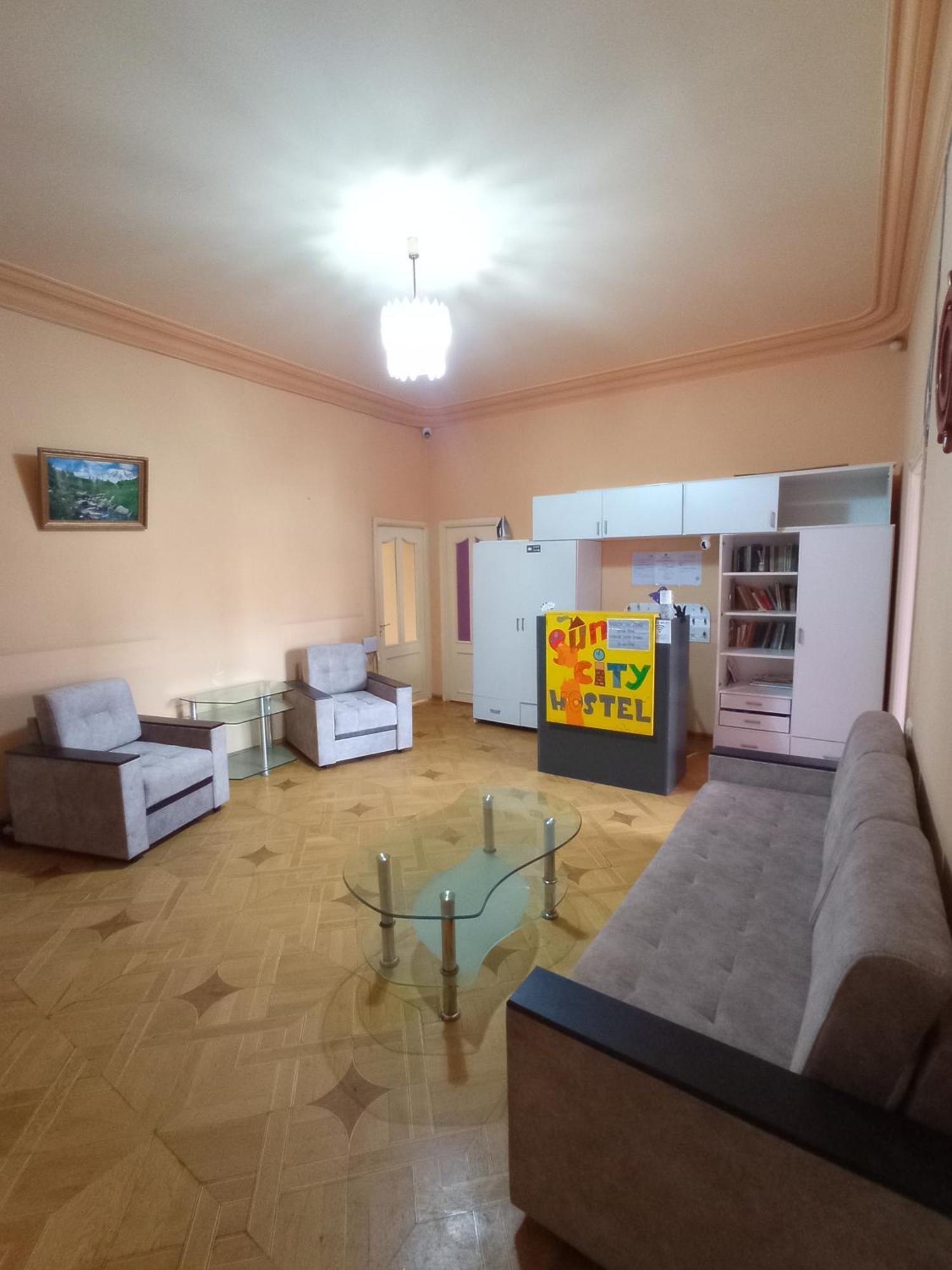 Sun City Hostel エレバン エクステリア 写真